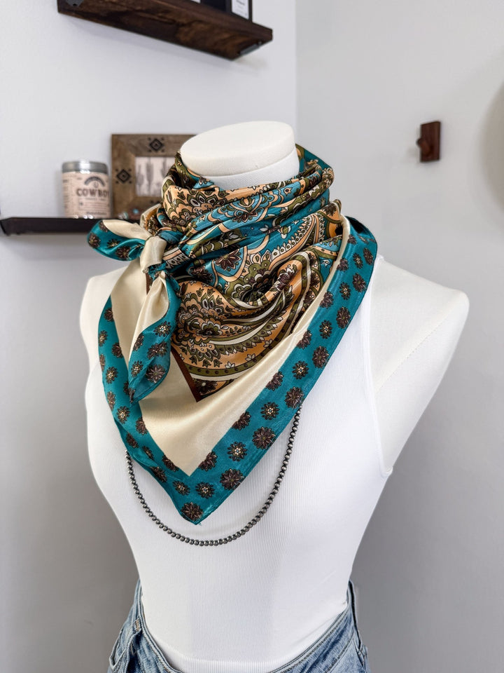 Wren Wild Rag - Lunabelle West