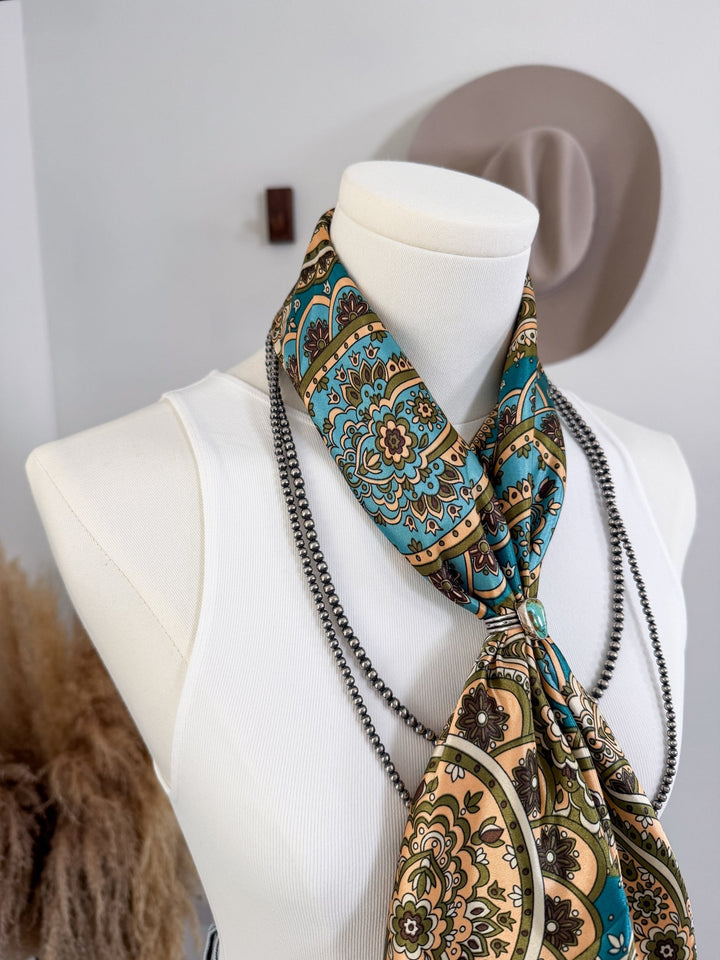 Wren Wild Rag - Lunabelle West