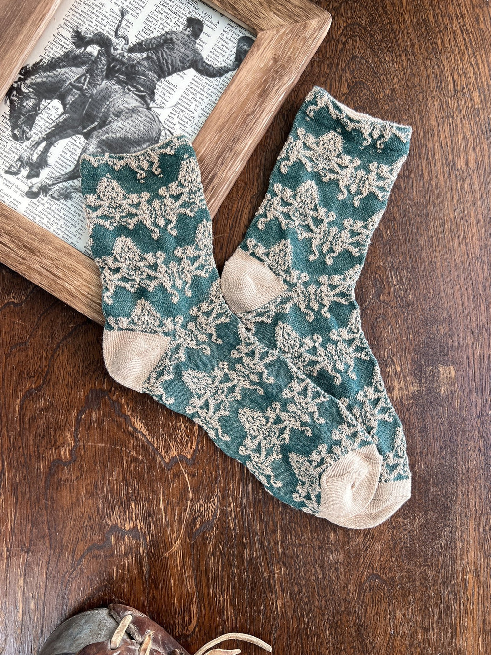 Eleanor Embossed Socks - Lunabelle West