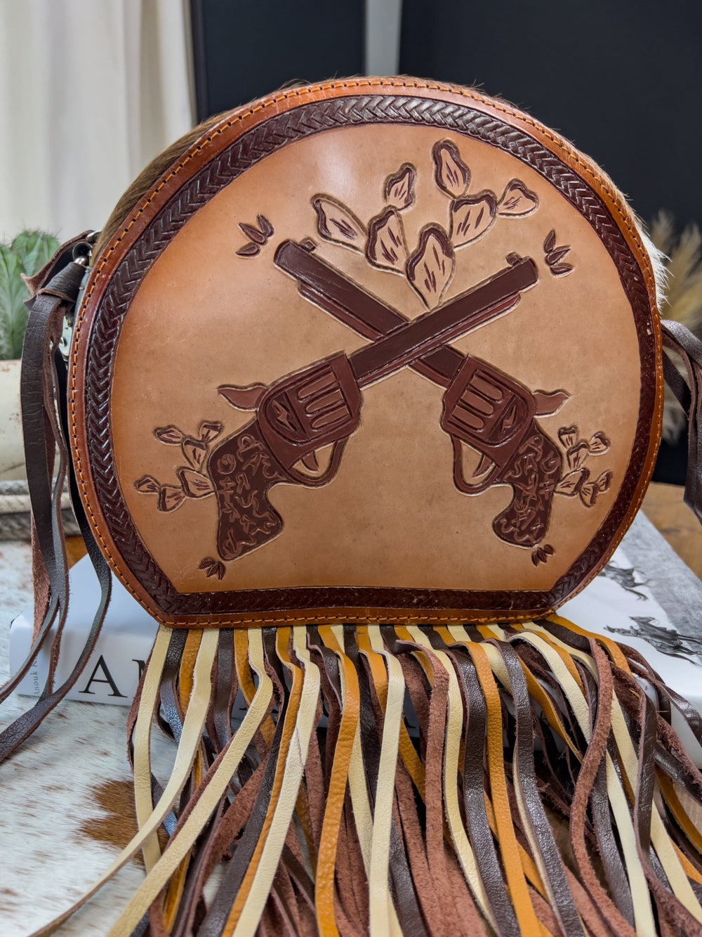 Sheffield Leather Tooled Canteen - Lunabelle West