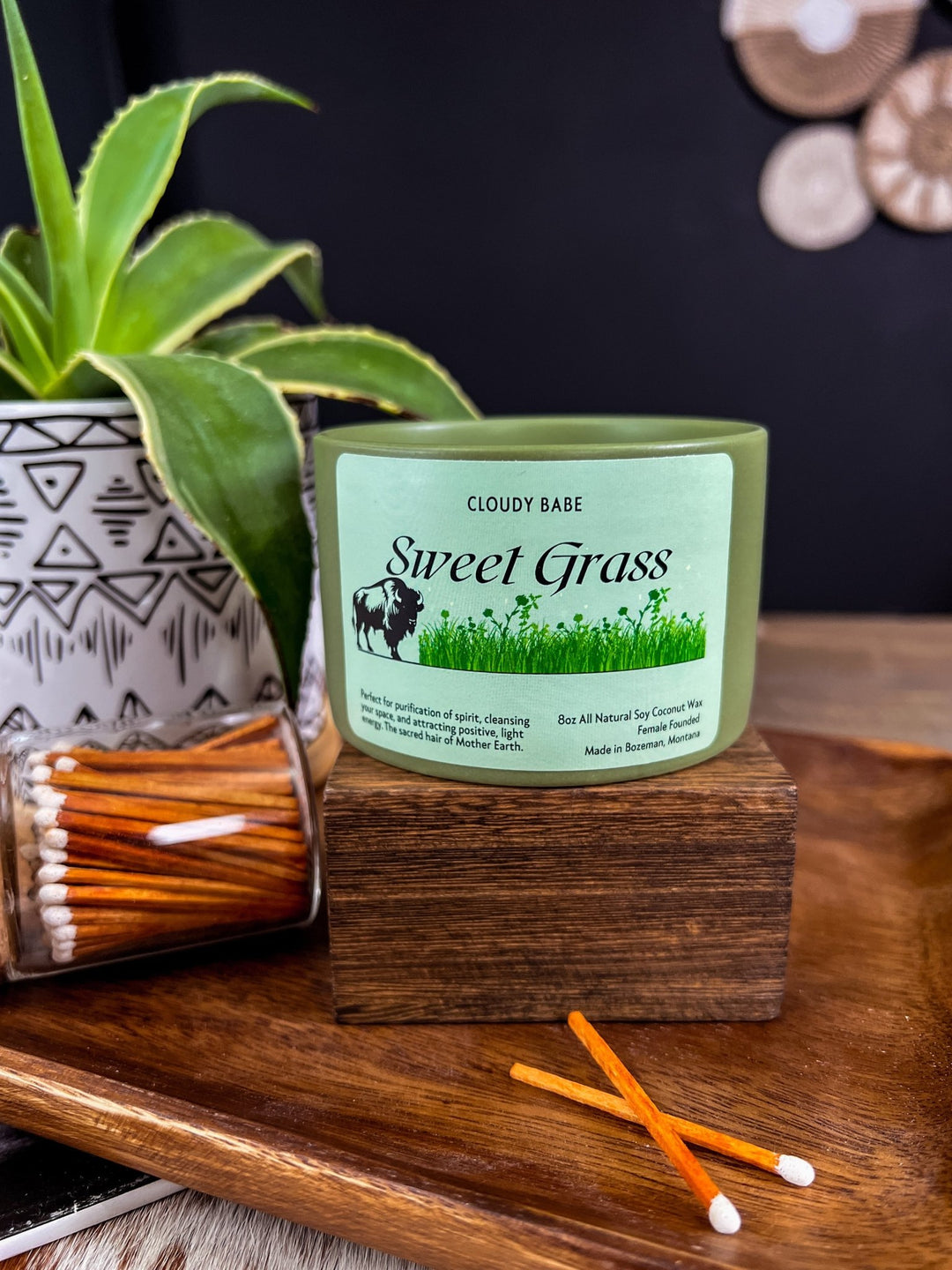 Sweetgrass Wood Wick Candle - Lunabelle West